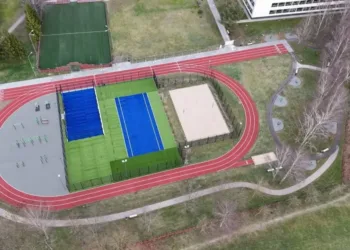 Naujasis „Vaivorykštės“ aikštynas Gargžduose jau kviečia išbandyti jėgas