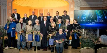 Pagerbti iškiliausi palangiškiai – įteikti Palangos miesto garbės ženklai ir premijos