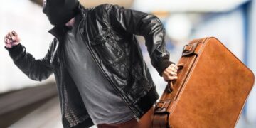 Policija sulaikė vagystėmis iš prekybos vietų įtariamą vyrą