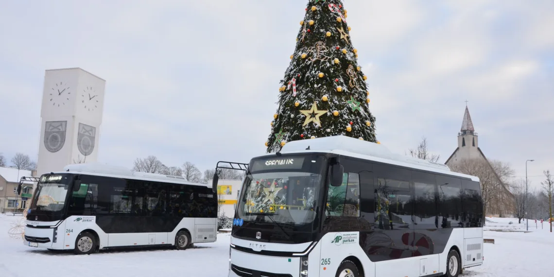 Akmenės autobusų parko elektriniai autobusai