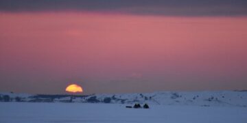 Ledo sezonas prasidėjo: ką turi žinoti poledinės žūklės mėgėjai