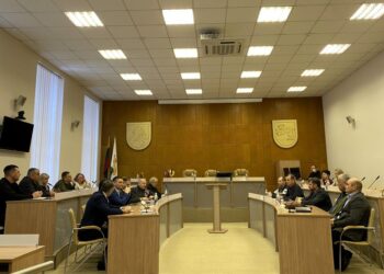 Raseinių rajone skelbiama ekstremalioji situacija dėl gausaus snygio, lijundros ir plikledžio