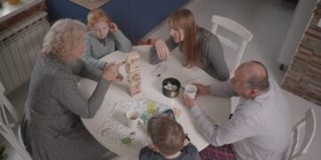 Nuolatiniai vaikų globėjai/Kelmės raj.sav.nuotr.