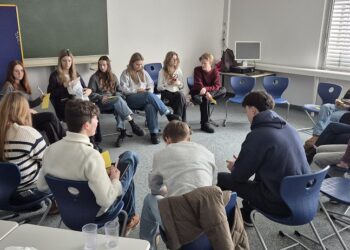 Šiaulių gimnazistai įgyvendino projekto „Mokytis ir mokyti be sienų“ veiklas