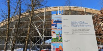 Net ir šalčiausiu periodu Šiauliuose toliau kyla futbolo ir regbio maniežas – finišo tikimasi rudenį