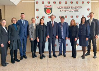 Naujojoje Akmenėje vieši užsienio reikalų ministras su komanda