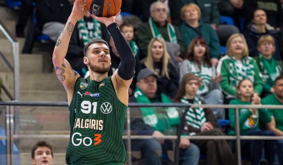 Lyderius patausojęs „Žalgiris“ nelengvai laimėjo Gargžduose