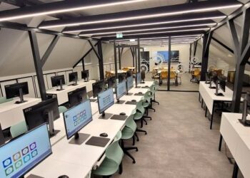 Kretingos Marijono Daujoto progimnazijoje atidarytas Informatinio mąstymo ugdymo centras