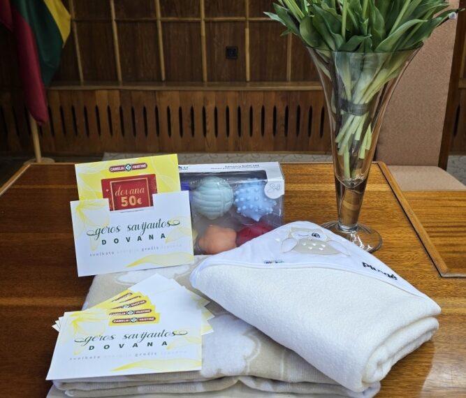 Naujagimio kraitelis/Plungės rajsav.nuotr.