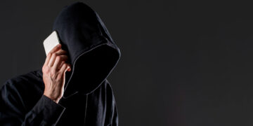 Sukčiai, apsimetę UAB „Šiaulių vandenys“ darbuotojais, bando patekti į gyventojų namus ir išvilioti pinigus