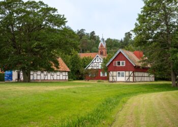 Puiki galimybė vizualiųjų menų kūrėjams laimėti stipendiją ir mėnesio trukmės rezidenciją Pamario galerijoje Juodkrantėje