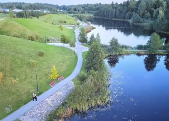 Pradėtas įgyvendinti Juodpelkio parko pritaikymo lankymui projektas Mažeikiuose