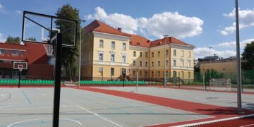 Šiauliai į mokyklų aikštynus investuoja milijonus