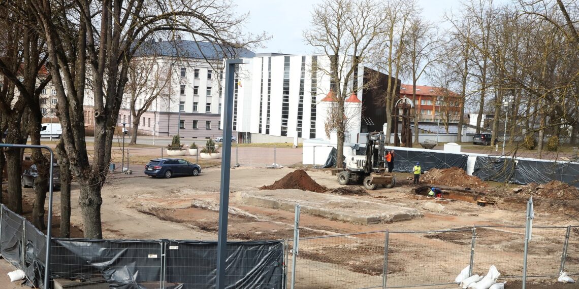 Po žiemos Šiauliuose atnaujinami sovietinių karių palaikų ekshumacijos darbai