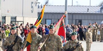 Šiauliuose nuskambėjo jaunųjų karių priesaika Lietuvos valstybei