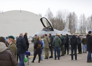 Šiauliuose surengtas tradicinis bėgimas „Runway Run“ kasmet primena apie Lietuvos narystę NATO