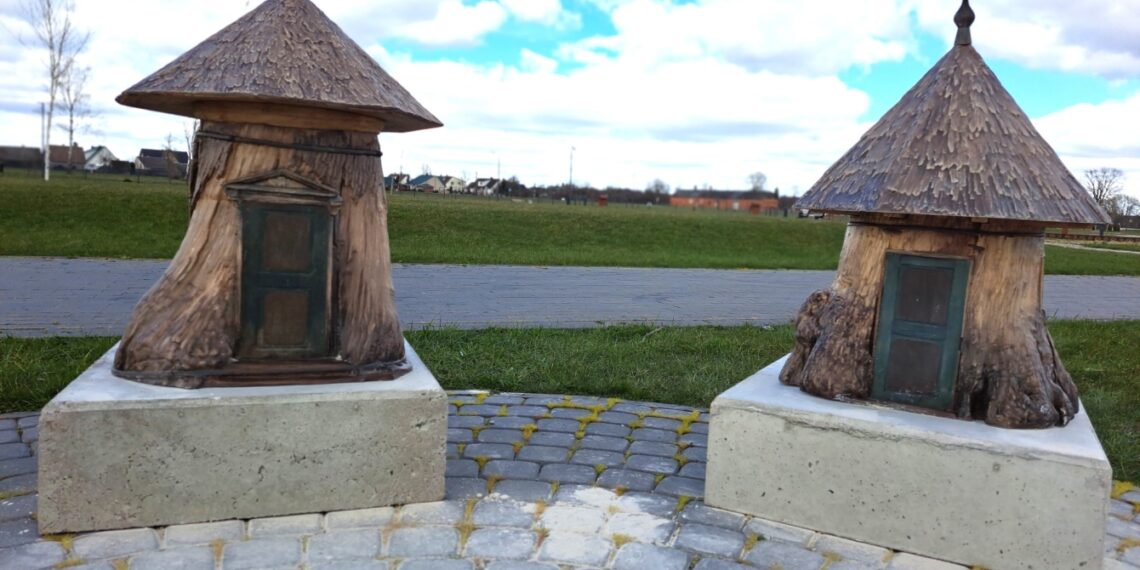 Dionizo Poškos Baubliai – papildė Ukmergėje kuriamą miniatiūrų parką „Mini Lietuva“/Šilalės raj.sav.nuotr.