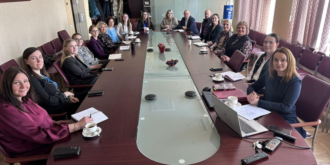 Akmenės raj.sav. Šeimos tarybos posėdis/Akmenės raj.sav.nuotr.