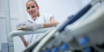 Tauragėje asmenims su negalia teikiamos nemokamos odontologo paslaugos namuose