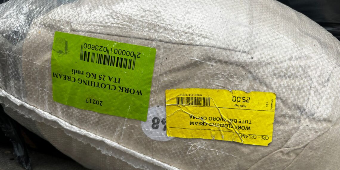 Tekstilės atliekos iš prekybos įmonės/Šilalės raj.sav.nuotr.