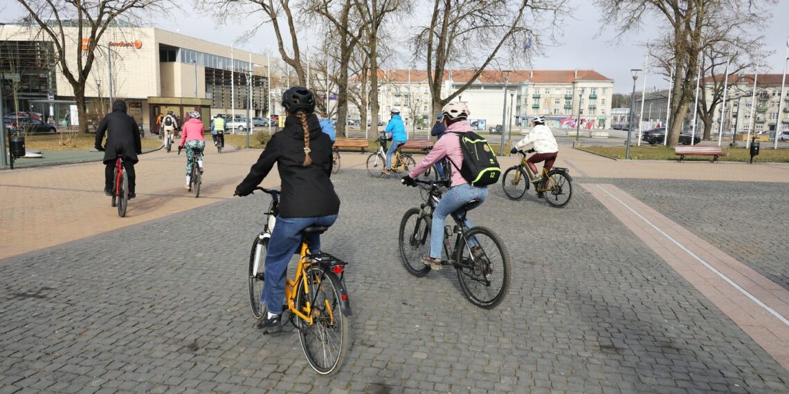 Prieš prasidedant dideliems darbams speciali komisija įvertino Šiaulių dviračių takus