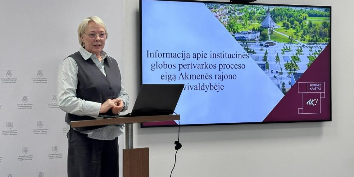 Pasitarimas institucinės globos klausimais/Akmenės raj.sav.nuotr.