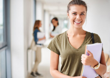 Kelmės rajono savivaldybė kviečia studentus ir būsimus studentus pasinaudoti Studijų rėmimo programa