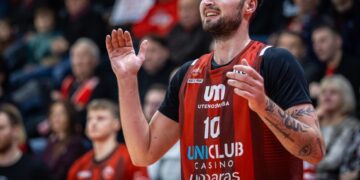 Košmaras baigėsi: L. Ulecko trigubo dublio pakylėta „Juventus“ iškovojo pergalę
