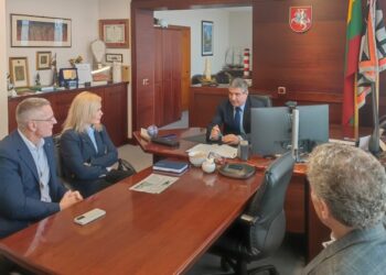 Neringos meras su „Smiltynės perkėla“ aptarė pasirengimą vasaros sezonui