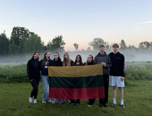 Tarptautinio „Erasmus+“ jaunimo mainų projekto dalyviai/Plungės raj.sav.nuotr.