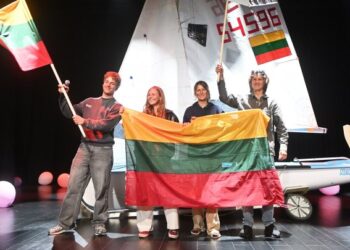 Nidoje prasidėjo Europos 420 ir 470 jachtų klasių jaunimo čempionatas