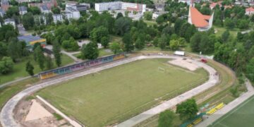 Vykdomas Naujosios Akmenės miesto stadiono atnaujinimo projektas