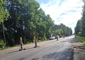 Šiaulių–Palangos kelyje atliekami remonto darbai