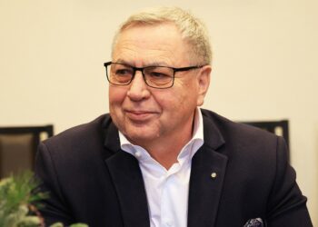 Šiaulių miesto garbės piliečio vardą bus siūloma suteikti žinomam pramonininkui, sporto, švietimo ir kultūros mecenatui Rolandui Gabrielaičiui