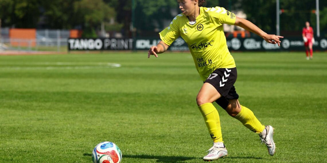 Moterų futbolas/FC "Gintra"nuotr.