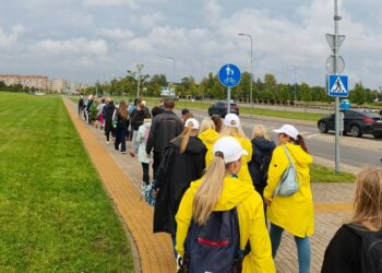 Pėsčiųjų žygis Mažeikiuose – galimybė bendrauti, kalbėtis, ieškoti atsakymų