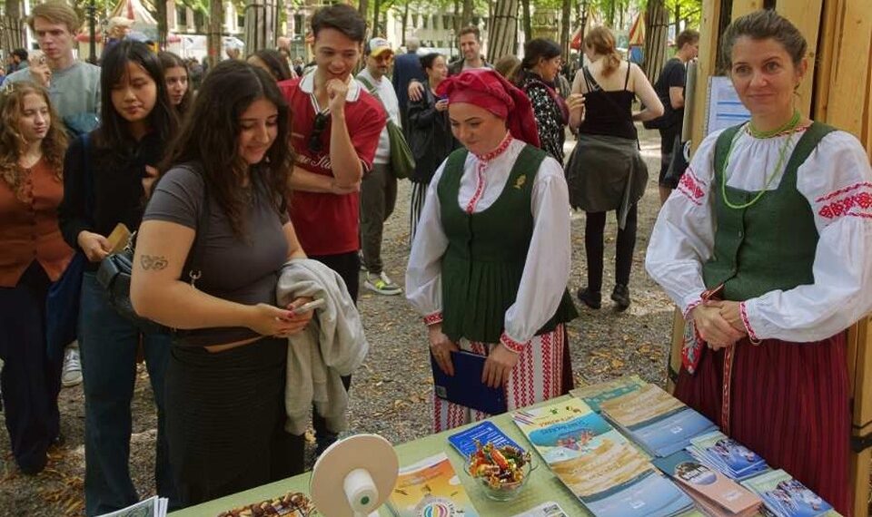 Plungės krašto pristatymas festivalyje Hagoje/Plungės turizmo informacijos centro nuotr.