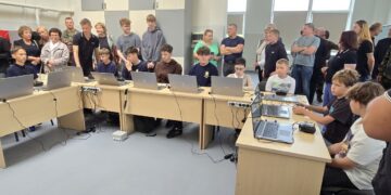 Plungėje duris atvėrė „Airtech“ dronų valdymo centras