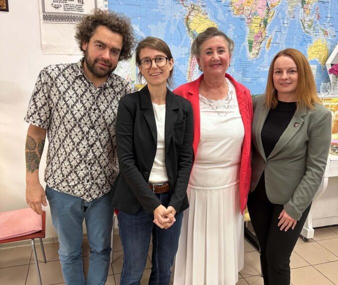 Akmenės krašte lankėsi „The New York Times“ žurnalistė Lydia DePillis (antra iš kairės) /Akmenės raj.sav.nuotr.