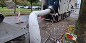 Tęsiama Naujosios Akmenės miesto Respublikos gatvės rekonstrukcija