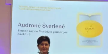 Mosėdžio gimnazijos direktorei – aukščiausias Ministerijos apdovanojimas