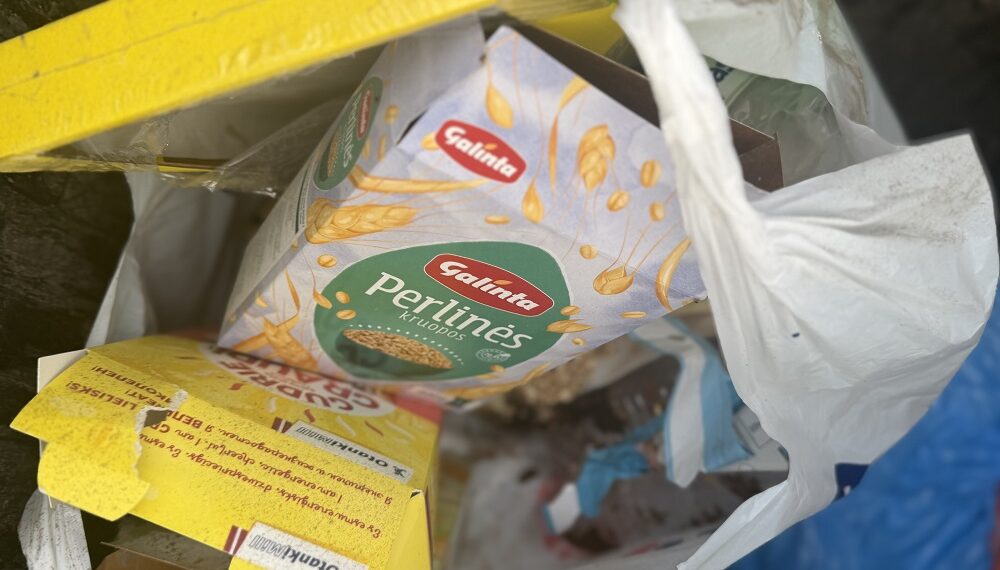 Klaidingai rūšiuojamos atliekos/Šiaulių m.sav.nuotr.